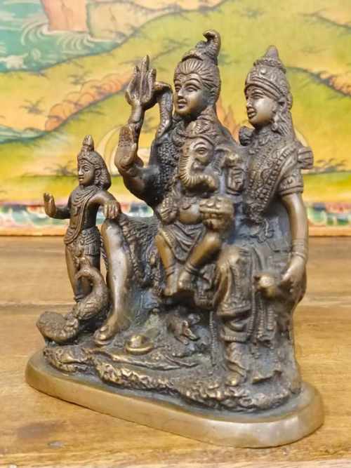 Statua di Shiva, Parvati, Ganesh, Kartikeya