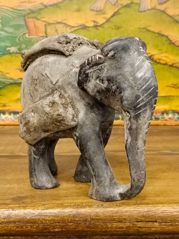 statua elefante