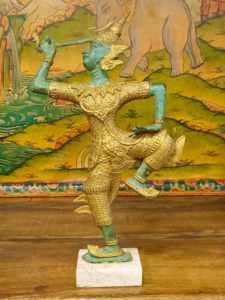 Statua Teppanom danzatore del tempio