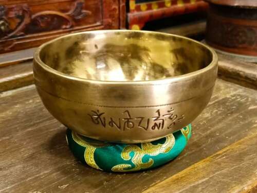 Campana Tibetana Full Moon Nota: DO# Frequenza: 555 Hz